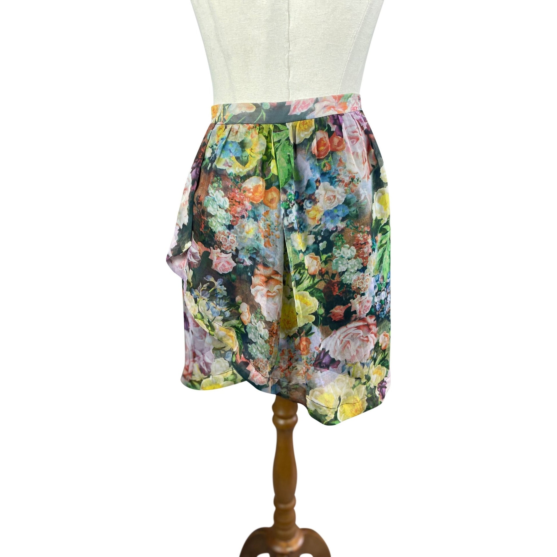 Decjuba multi coloured floral mini skirt | size 10