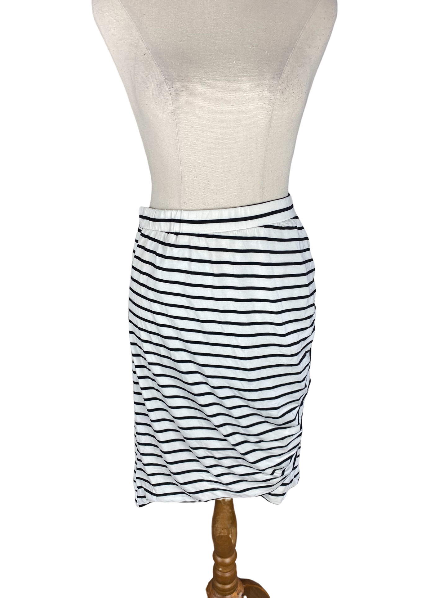Betty Basics stripe skirt with rushed side | size 8