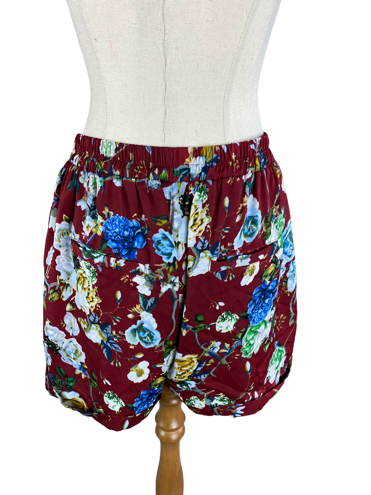 Charlo red floral shorts | size 12