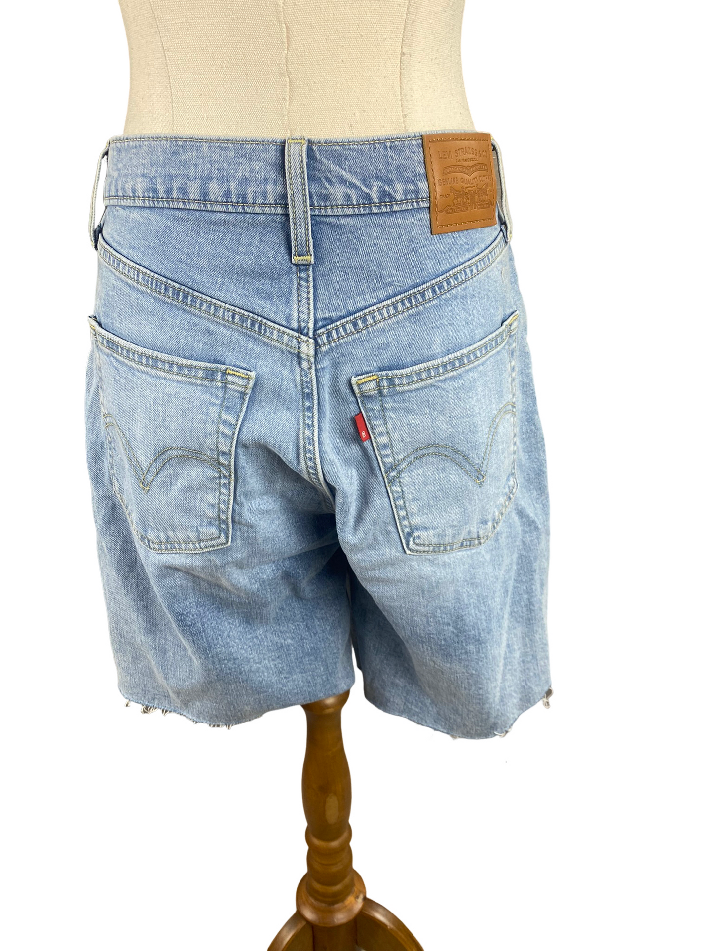 Levi RibCage Bermuda Shorts | size 27