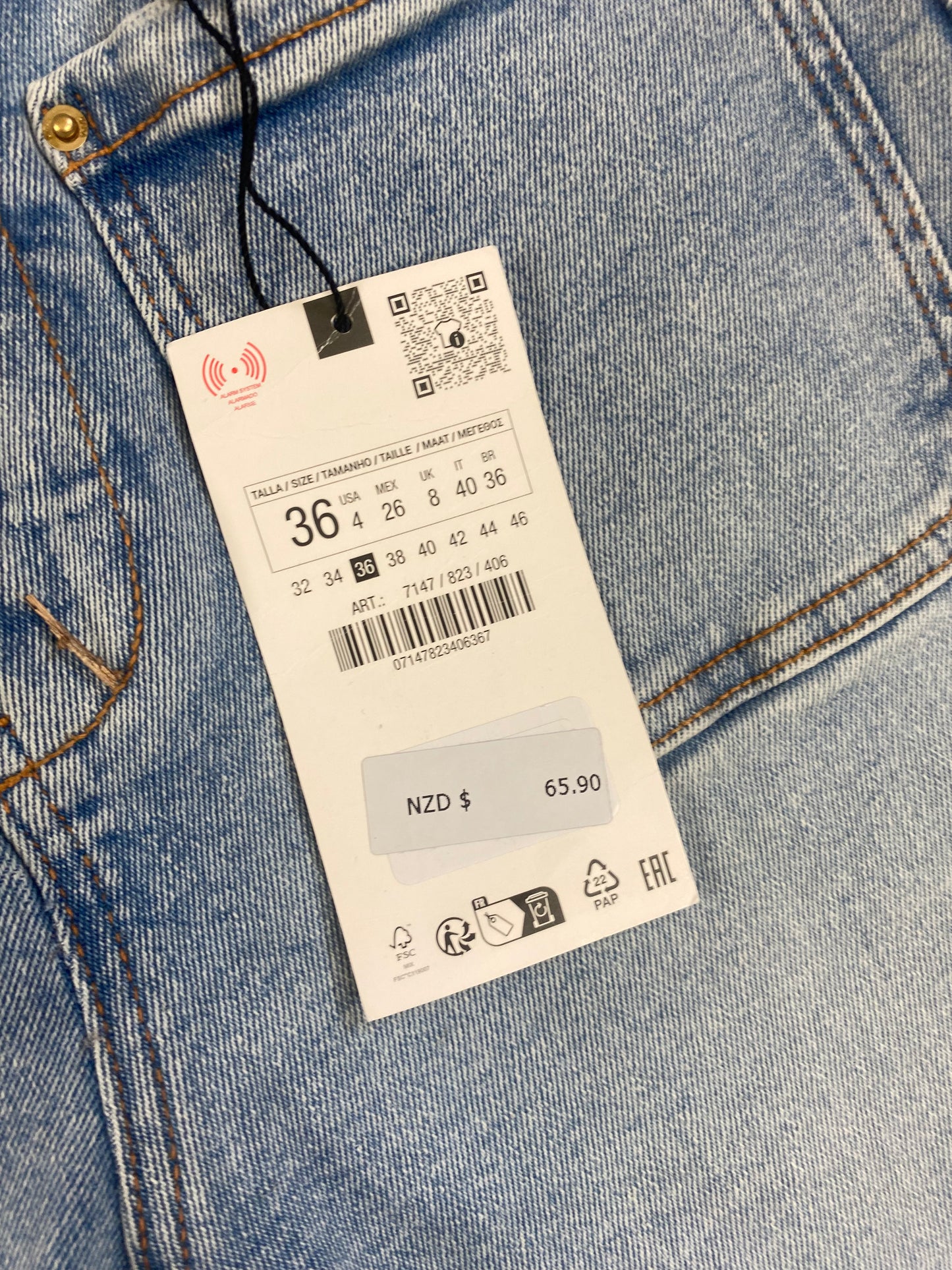 BNWT- Zara Mini Flare high rise jeans | size 8