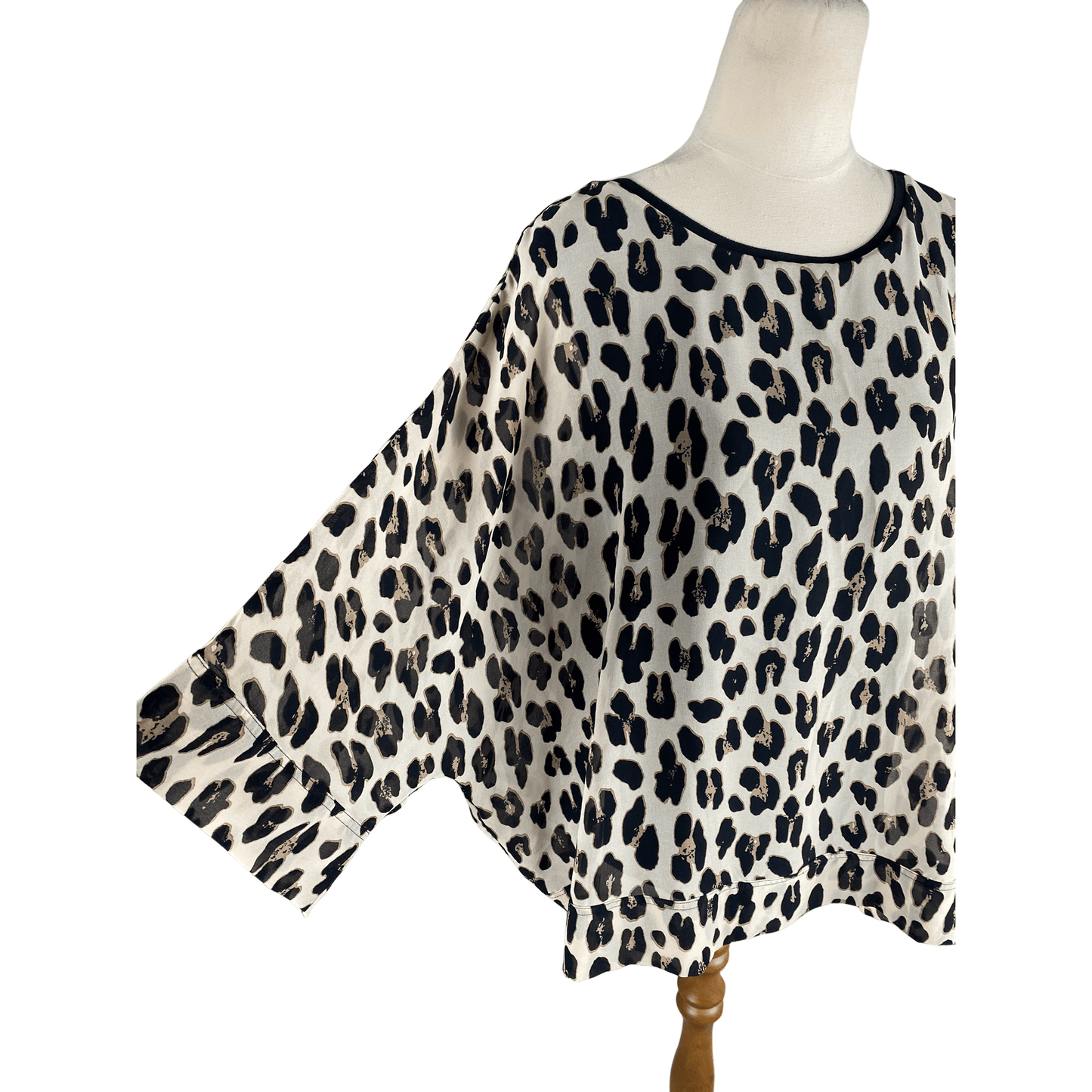 Whistle animal print top | size 14