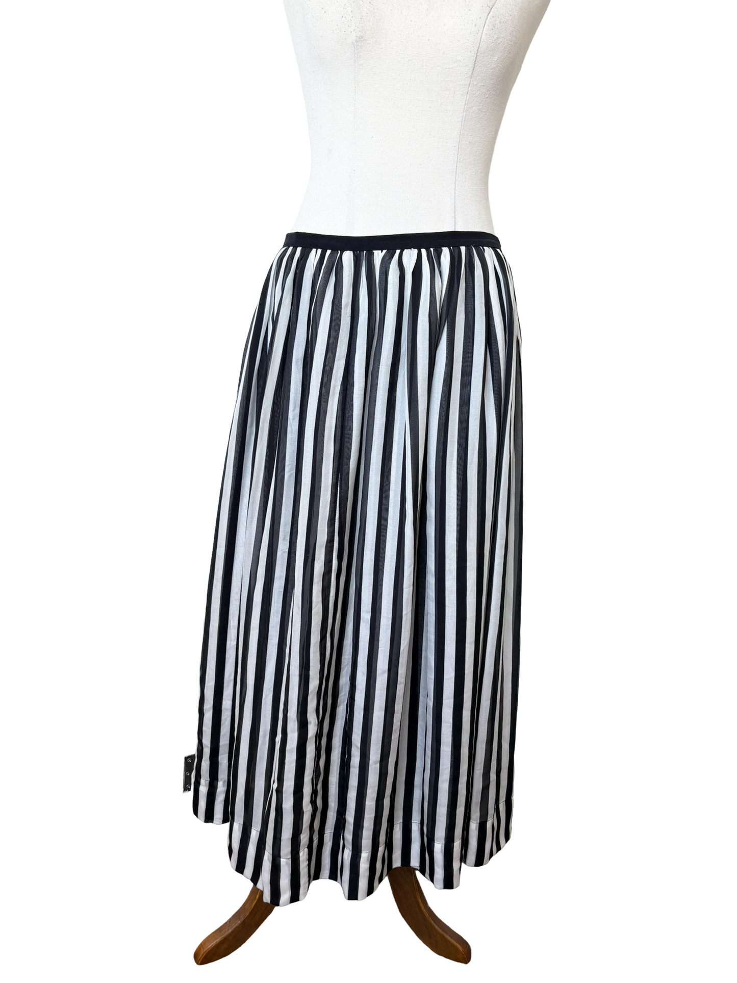 Liam (Ruby) 100% silk skirt | size 10