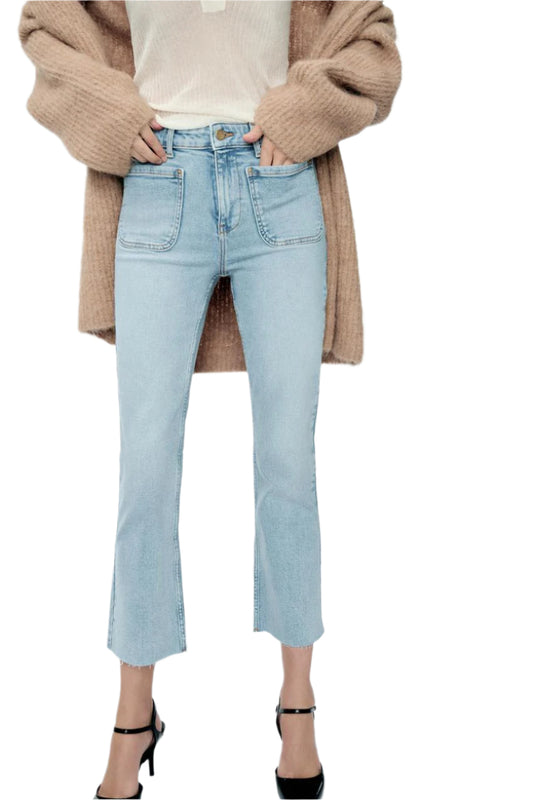BNWT- Zara Mini Flare high rise jeans | size 8