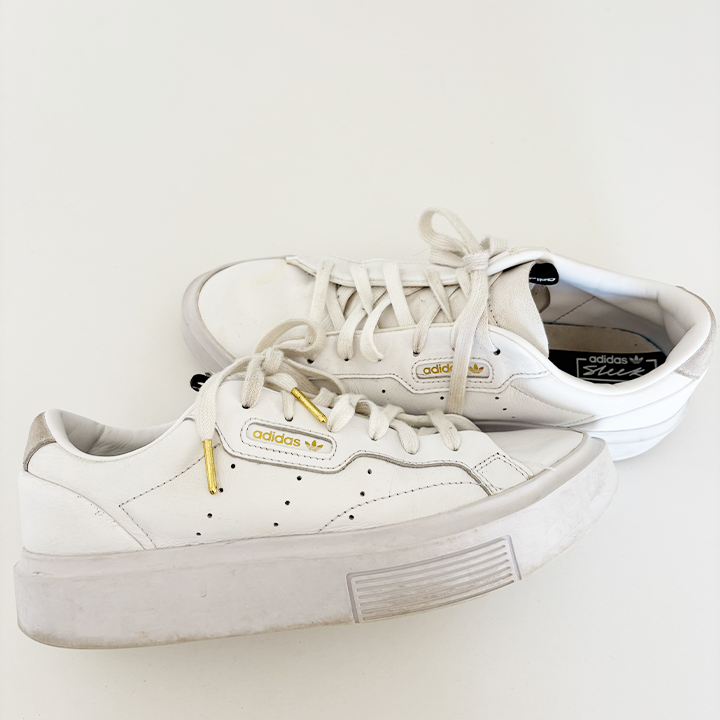 adidas point toe leather sneakers | size 9 or EU 40