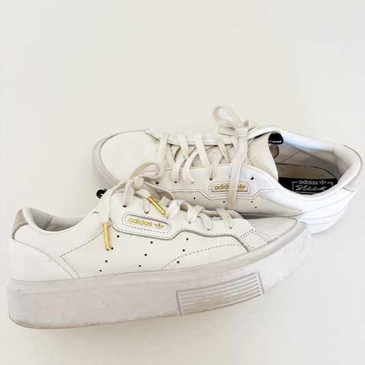 adidas point toe leather sneakers | size 9 or EU 40