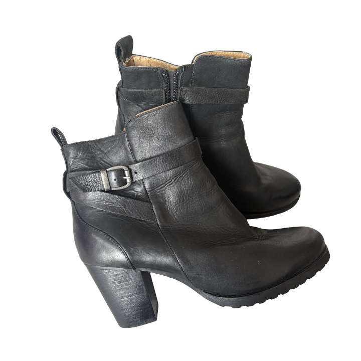 Tony Bianco leather boots | size 10