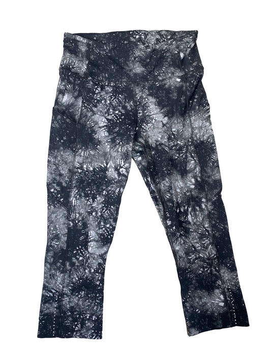 Lululemon 3/4 tights with pockets | size 12 (Lululemon size 8)
