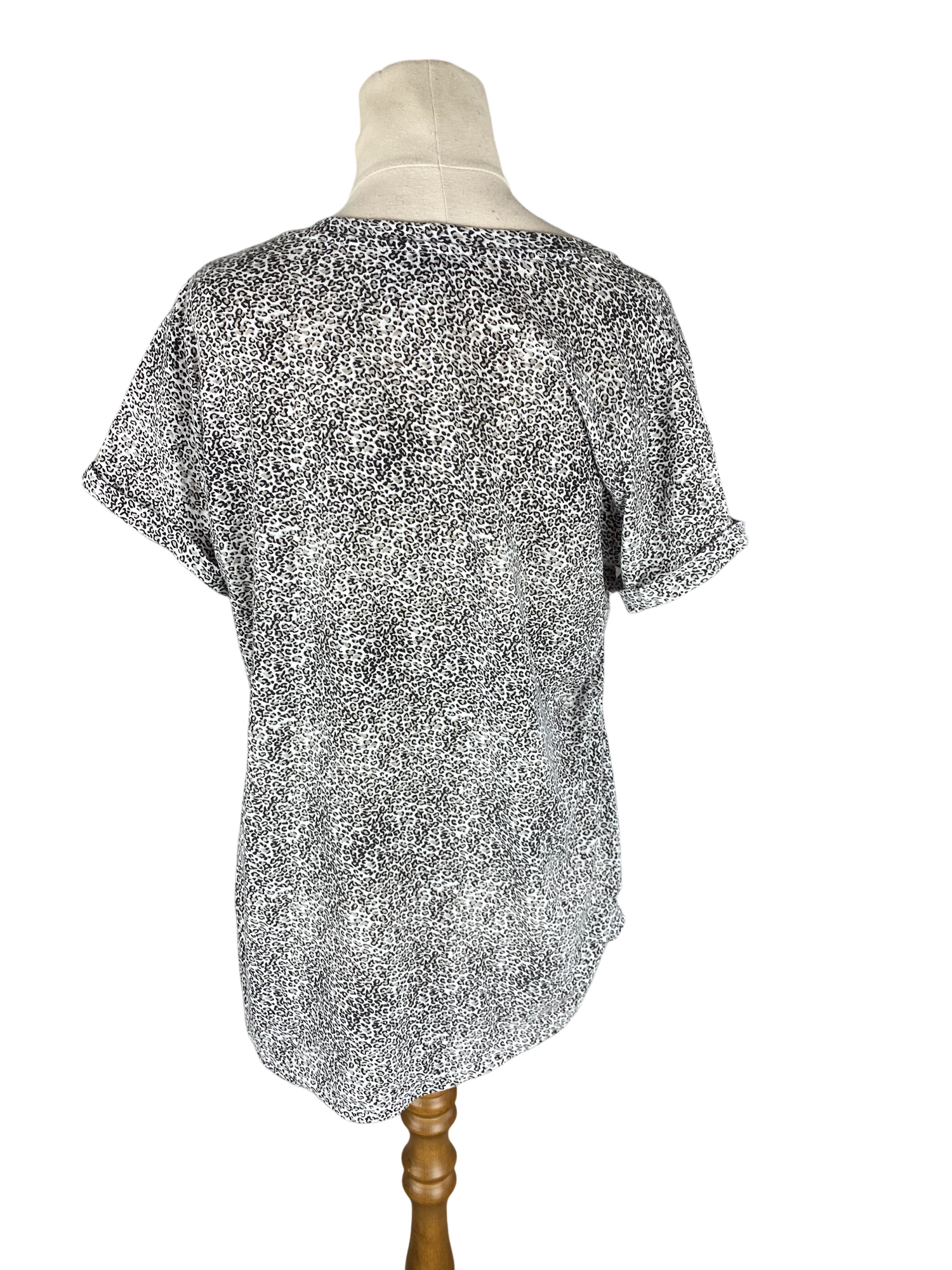 Decjuba animal print short sleeve top | size 12 medium