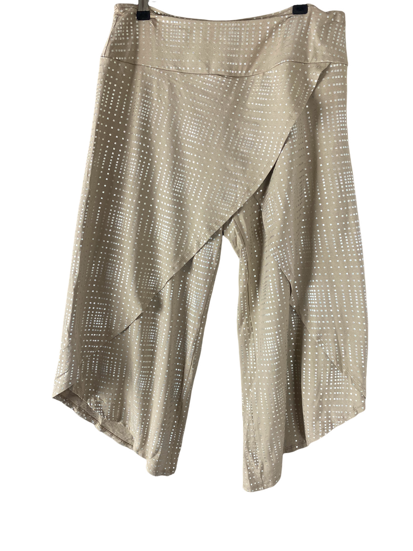 Worship pull-on 3/4 pants | size 14