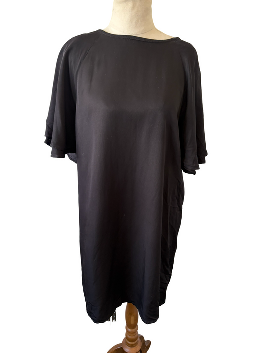 Huffer frill sleeve black dress | size 8