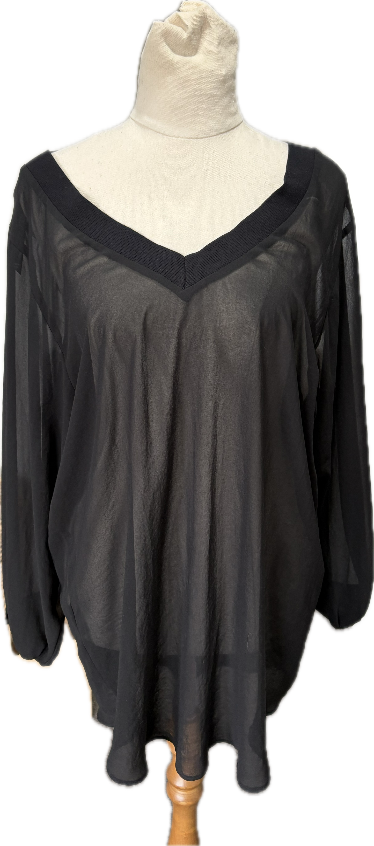 Moochi sheer black top | size 8-10