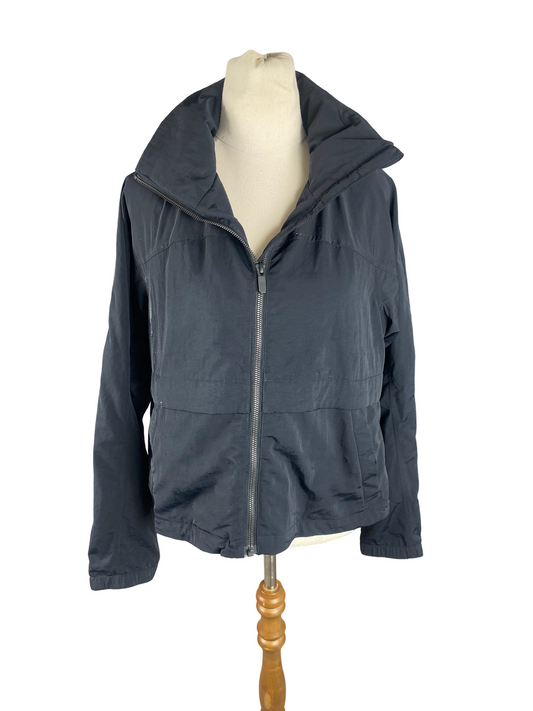 Lululemon black zip jacket | size 8