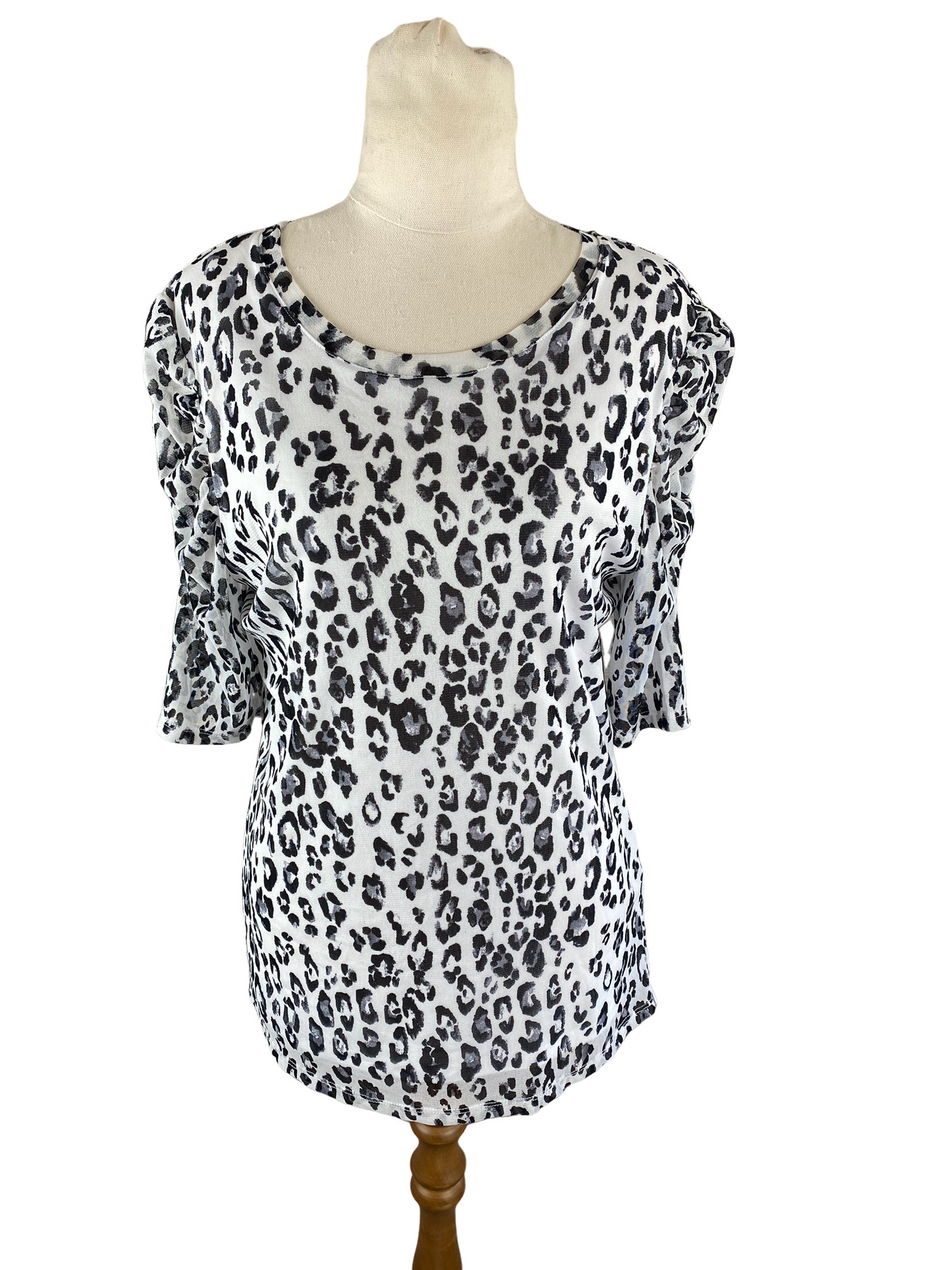 Decjuba animal print 3/4 sleeve top | size 12