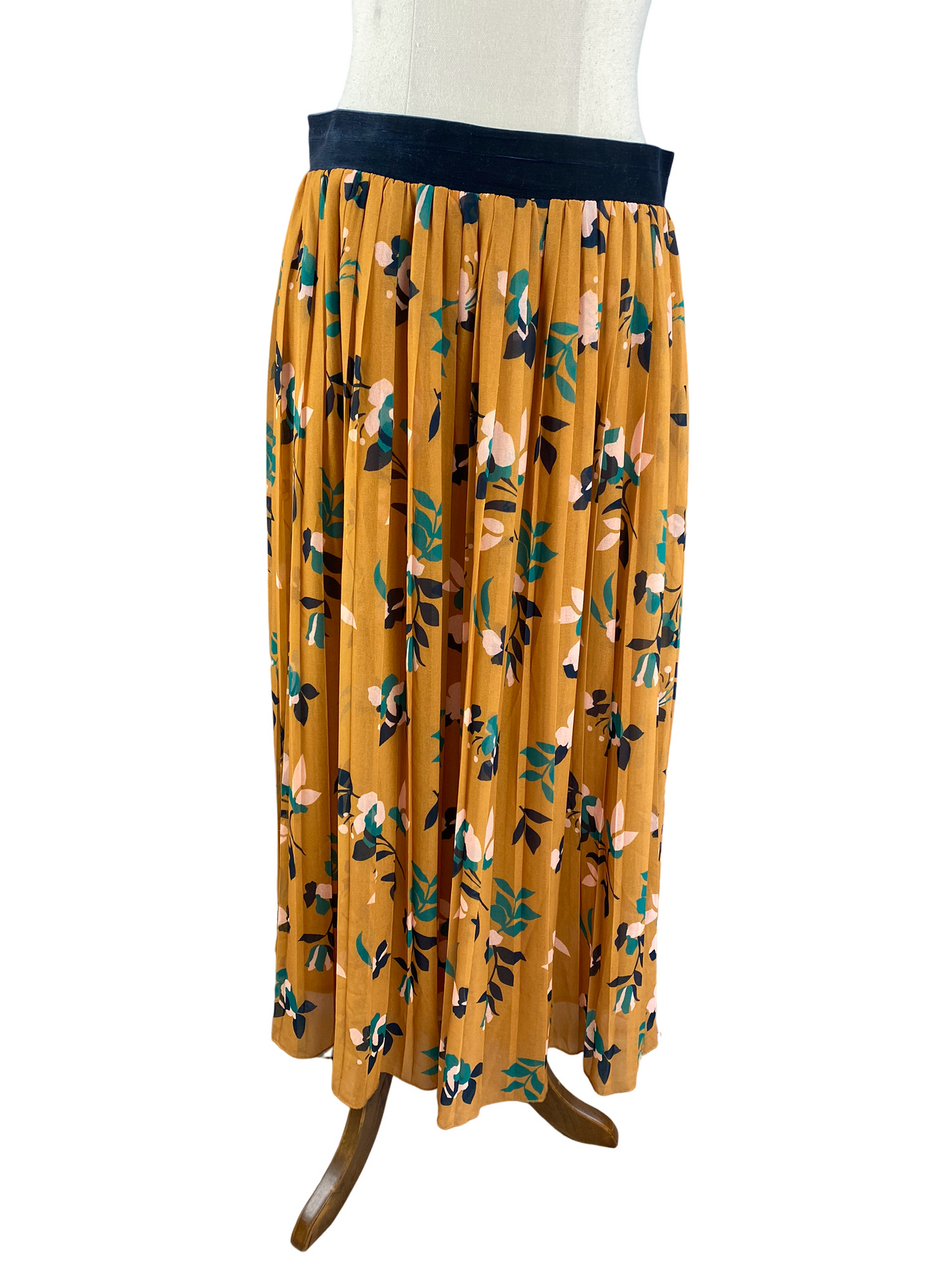 ELM mustard skirt with pattern | size 16
